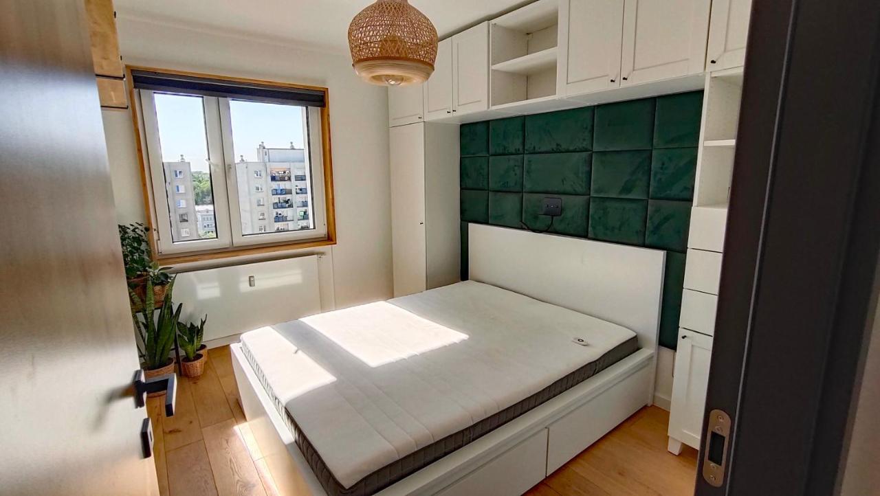 Appartement Debina Z Widokiem à Poznań Extérieur photo