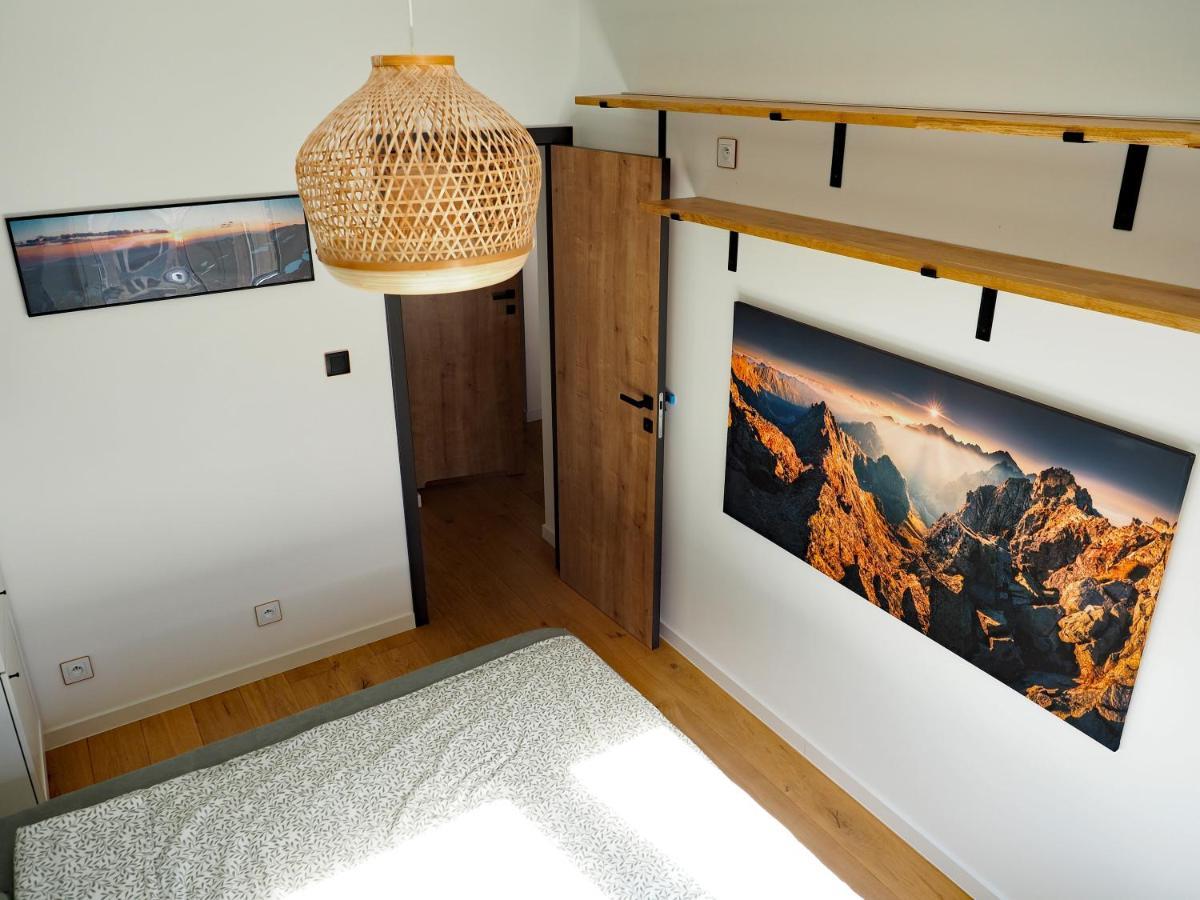 Appartement Debina Z Widokiem à Poznań Extérieur photo